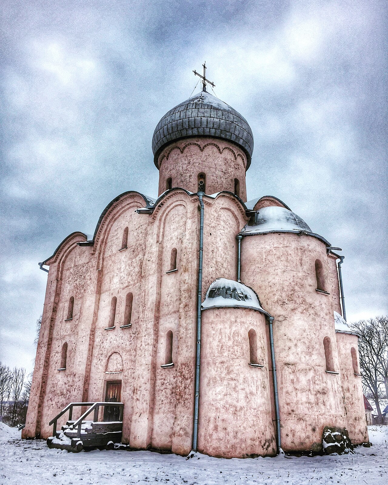 Церковь Спаса на Нередице близ Великого Новгорода
